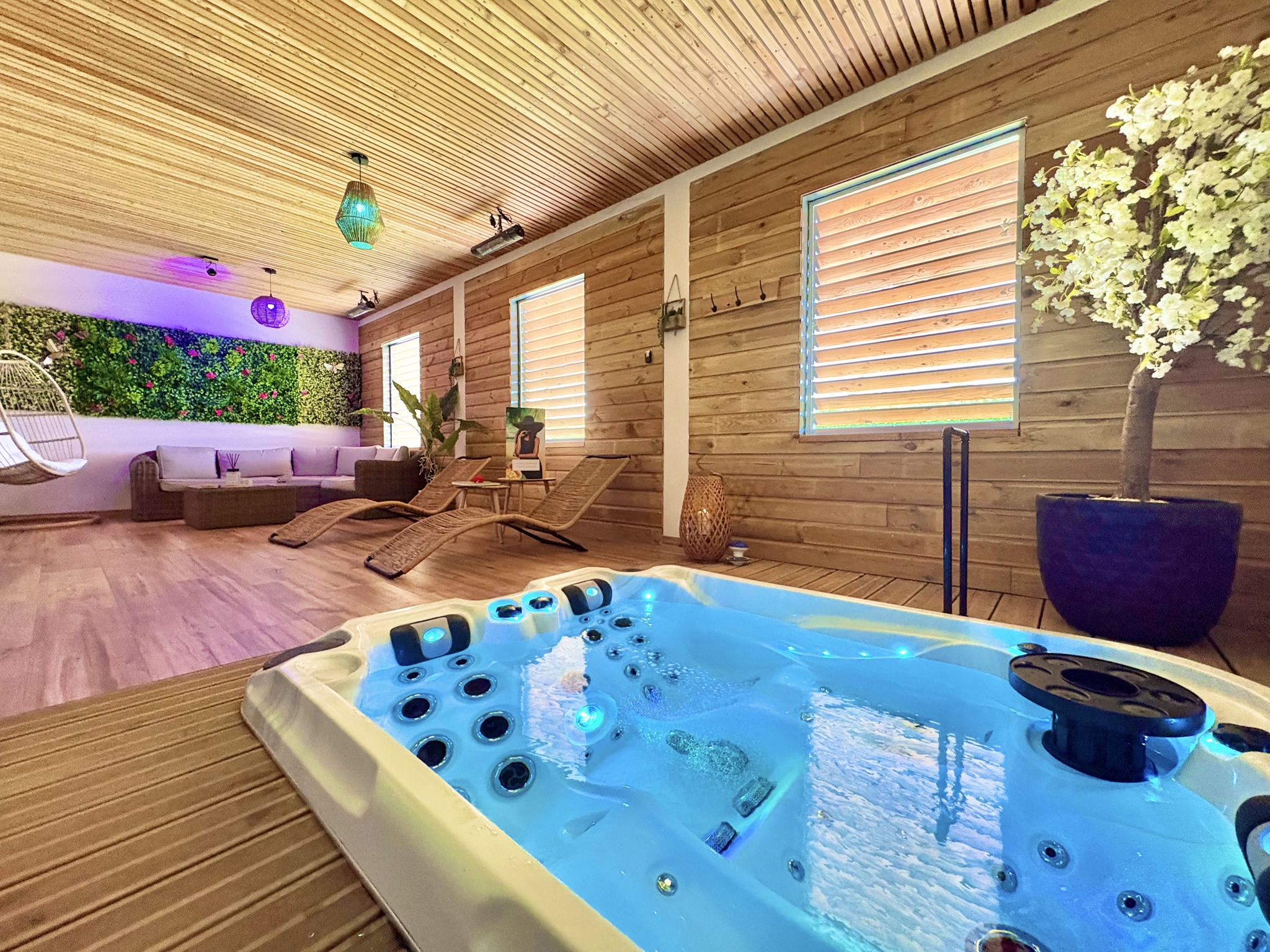 Jacuzzi & Salon